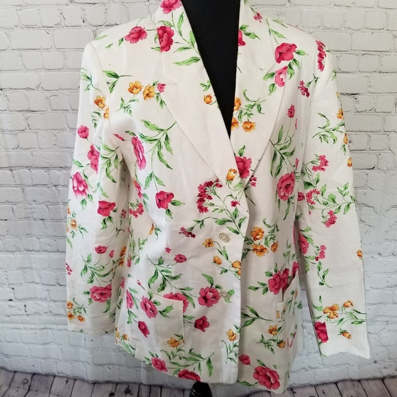 Chadwicks Jackets & Blazers - Chadwicks NWOT white floral blazer size 14